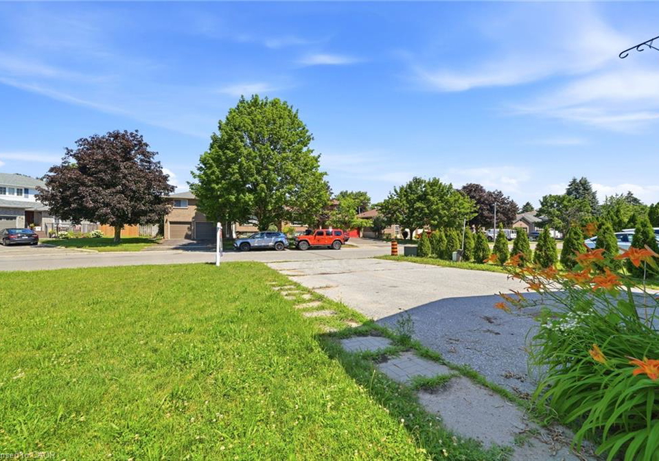 39-camrose-drive-keswick-ontario-40852602
