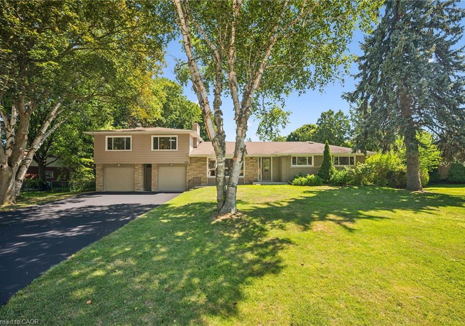 636-iroquois-avenue-ancaster-ontario-40852612