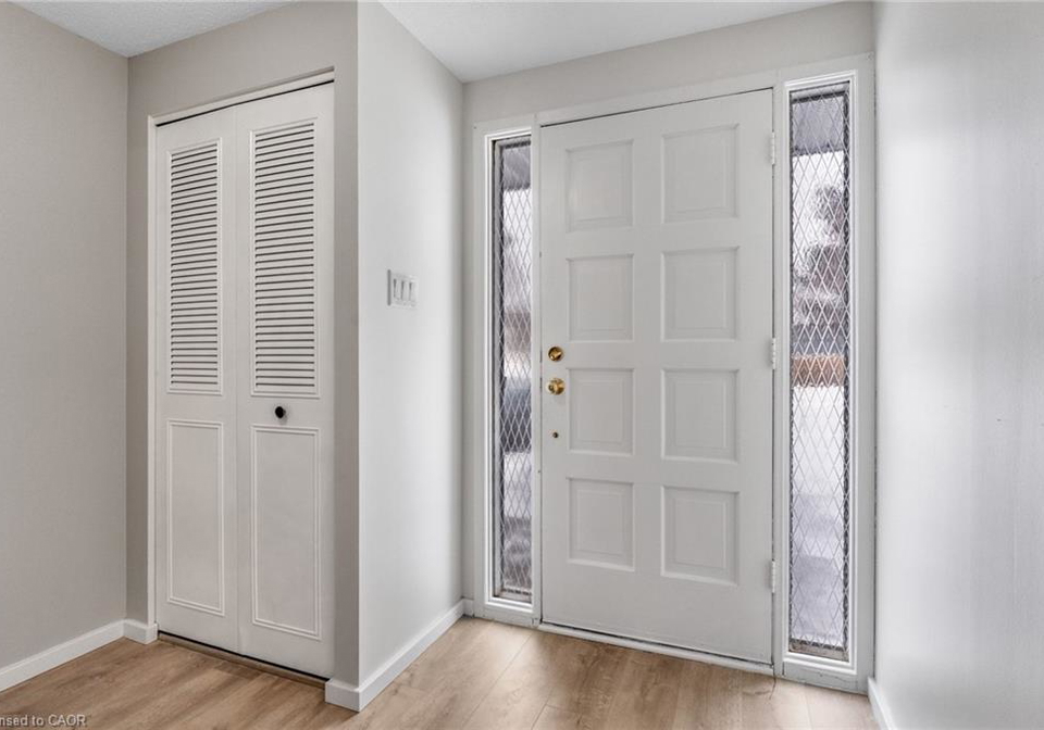 111-manor-drive-kitchener-ontario-40852636