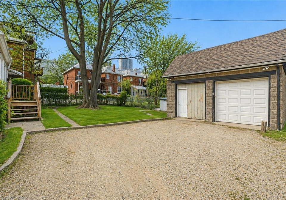 260-prospect-street-s-hamilton-ontario-40852652