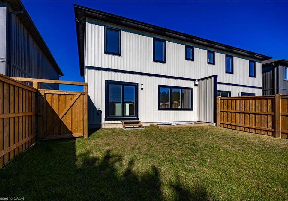 107-amber-street-waterford-ontario-40852665