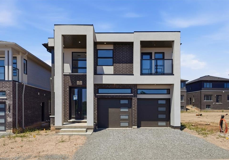 6561-alexa-common-niagara-falls-ontario-40852706