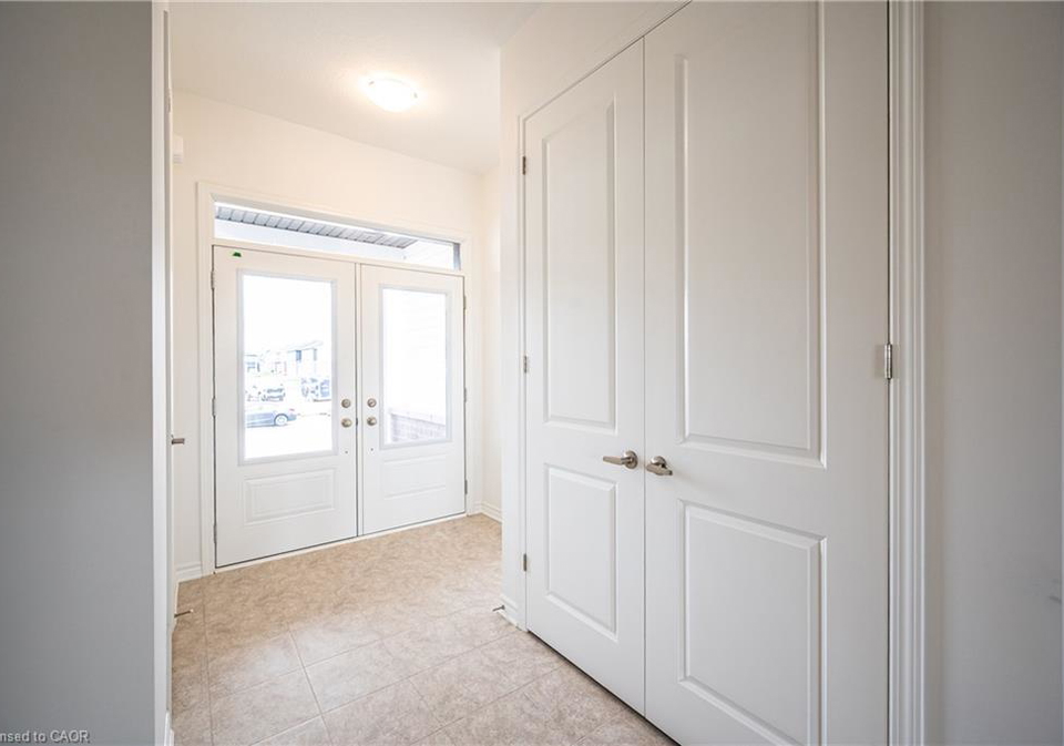 319-rosenberg-way-kitchener-ontario-40852729