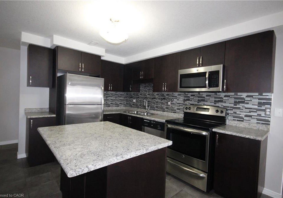 235-rachel-crescent-kitchener-ontario-40852735
