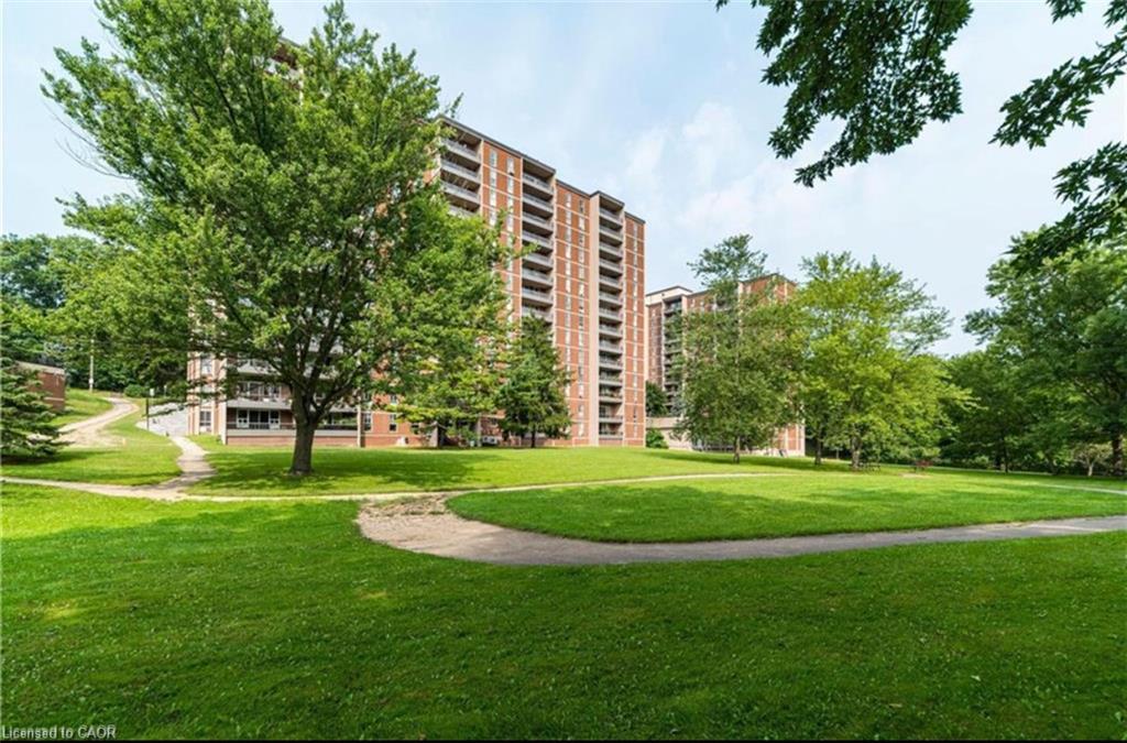 1968-main-street-w-hamilton-ontario-40852738