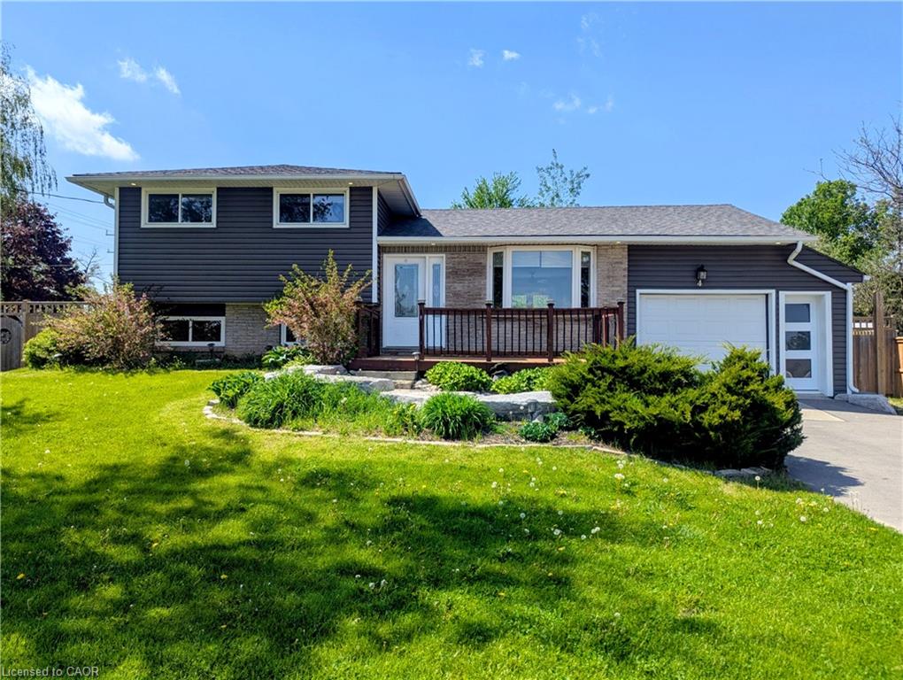 4-first-line-elora-ontario-40852740
