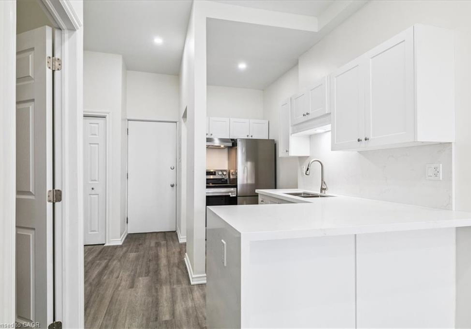 68-peel-street-simcoe-ontario-40852795