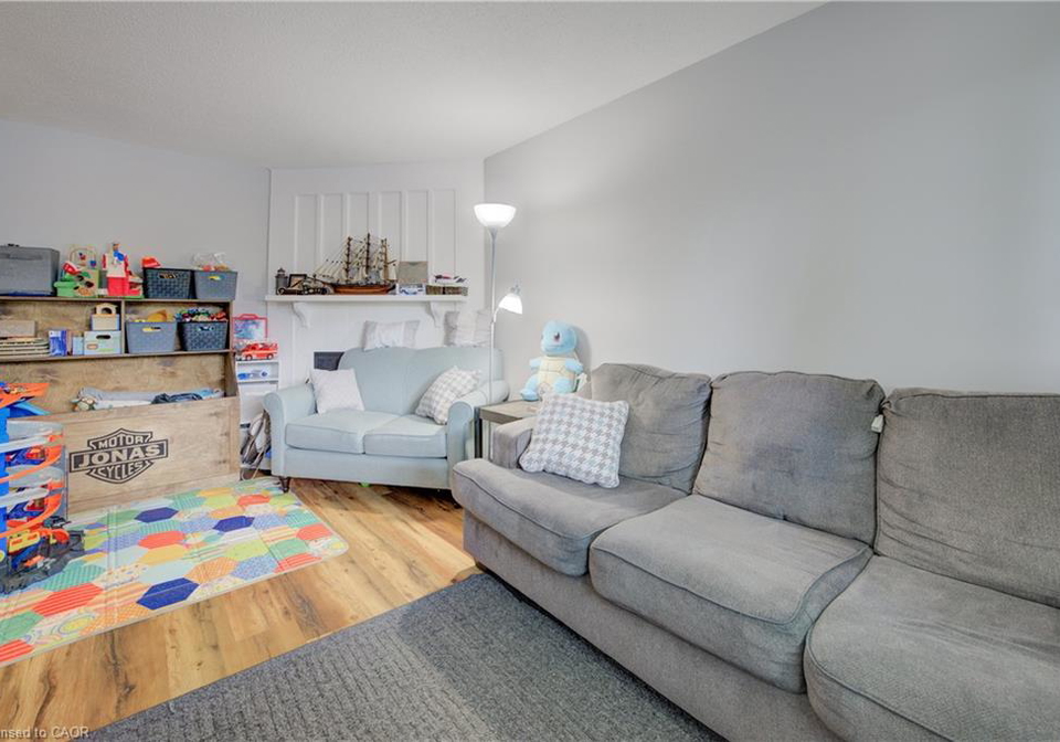 486-springbank-street-woodstock-ontario-40852803