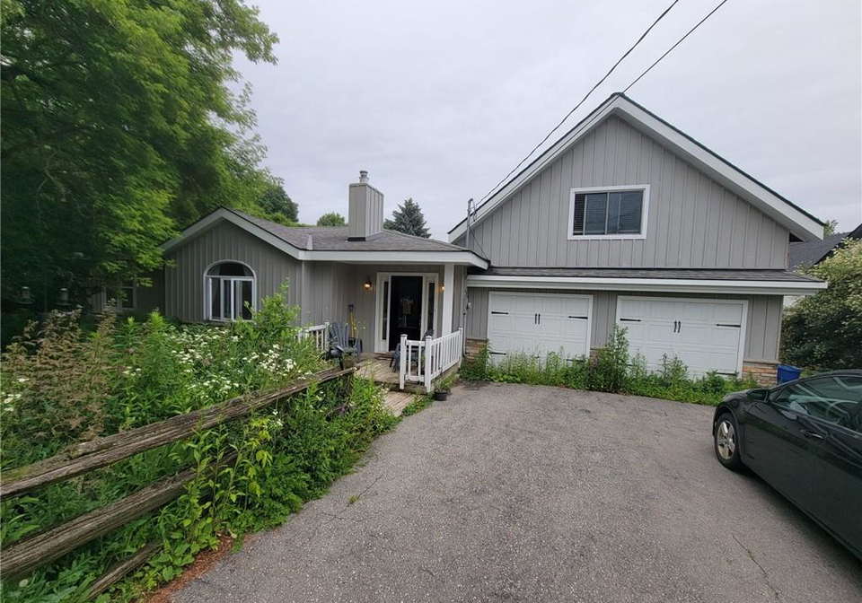 2566-2-road-burlington-ontario-40852815