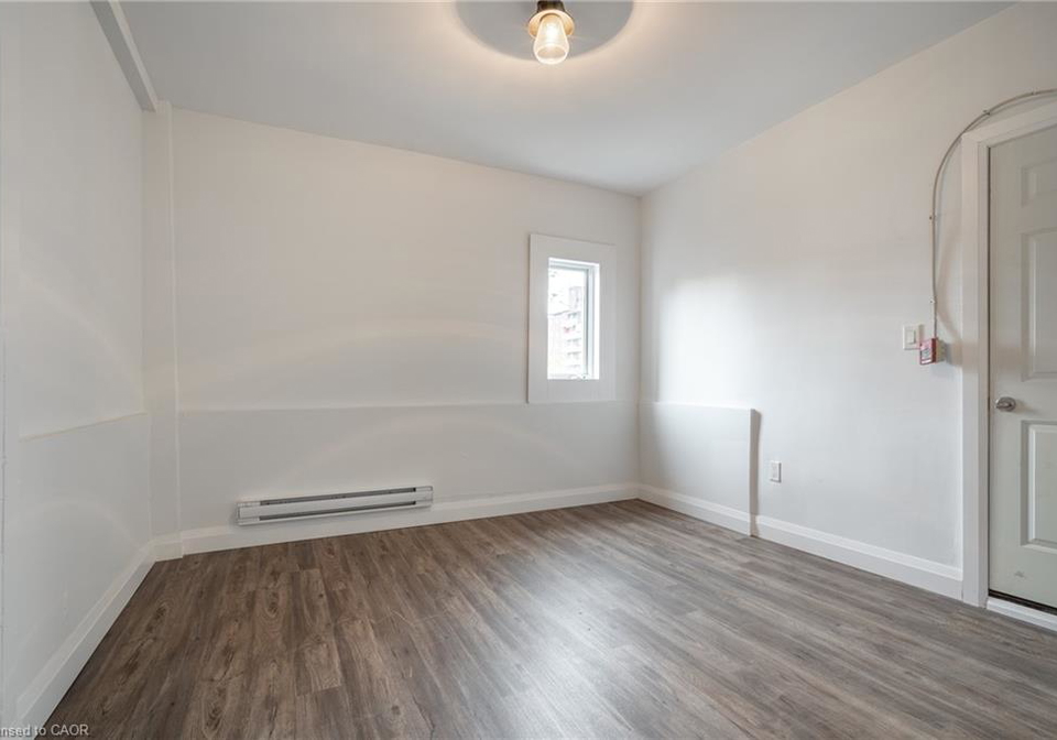 524-king-street-e-hamilton-ontario-40852821