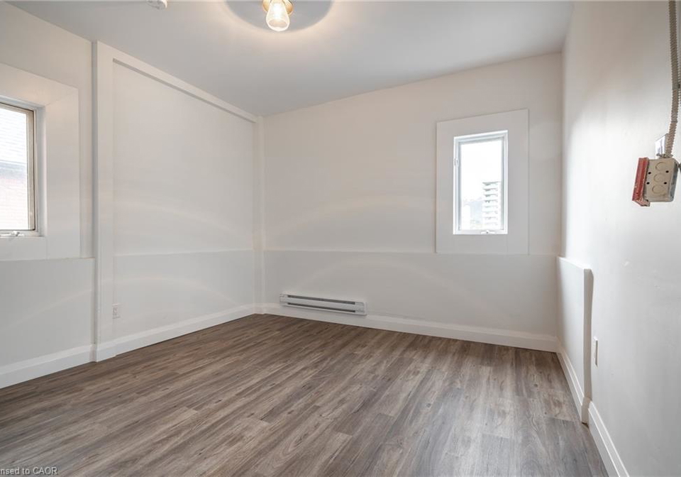 524-king-street-e-hamilton-ontario-40852821