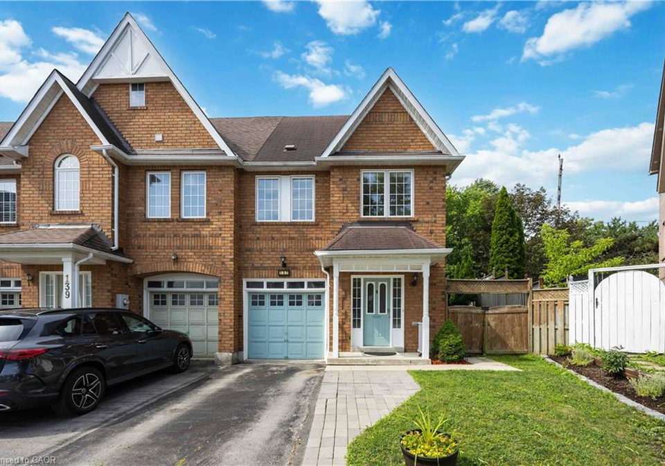 137-stokely-crescent-whitby-ontario-40852834