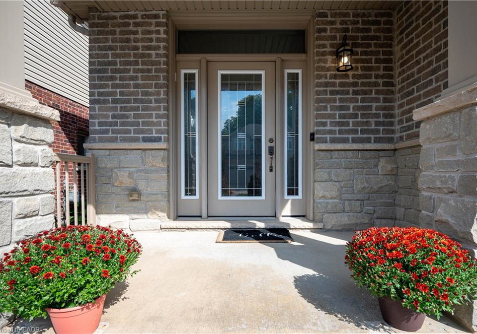 299-moorlands-crescent-kitchener-ontario-40852861