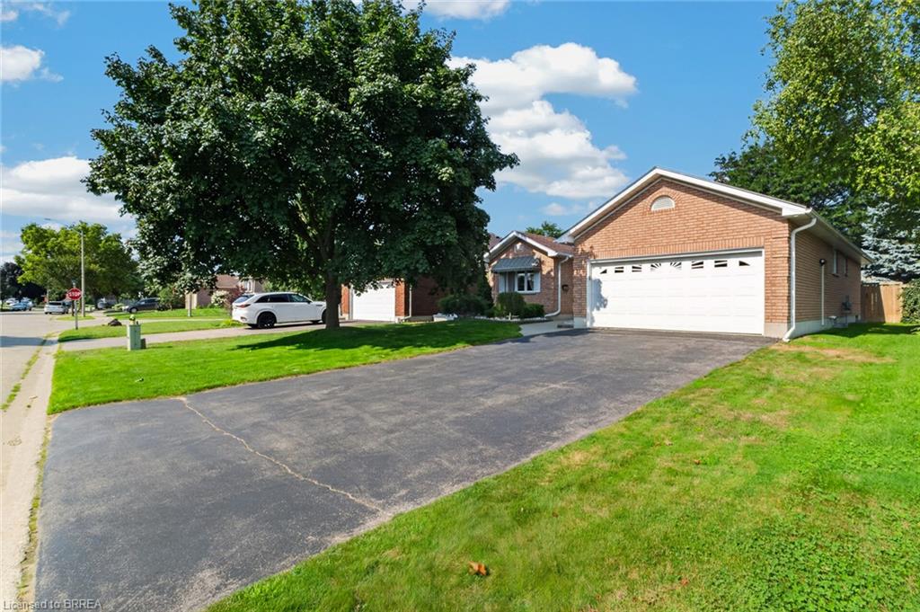 3-harvey-court-brantford-ontario-40852863