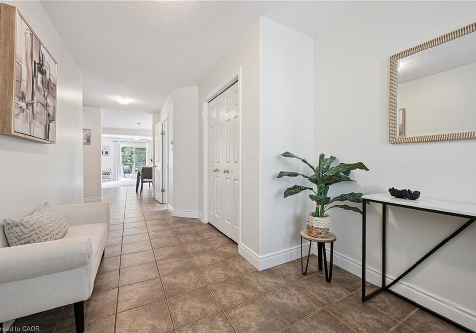 575-violet-street-waterloo-ontario-40852869