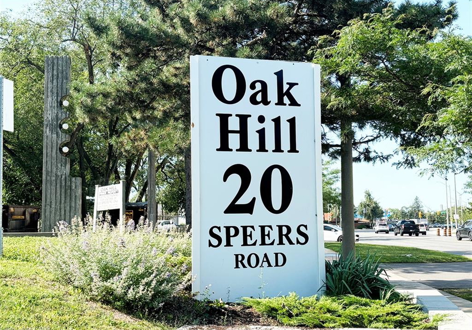 20-speers-road-oakville-ontario-40852876