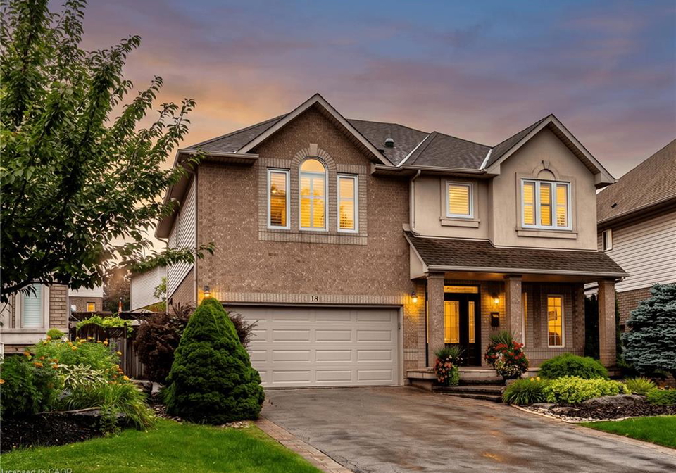 18-pelham-drive-ancaster-ontario-40852891