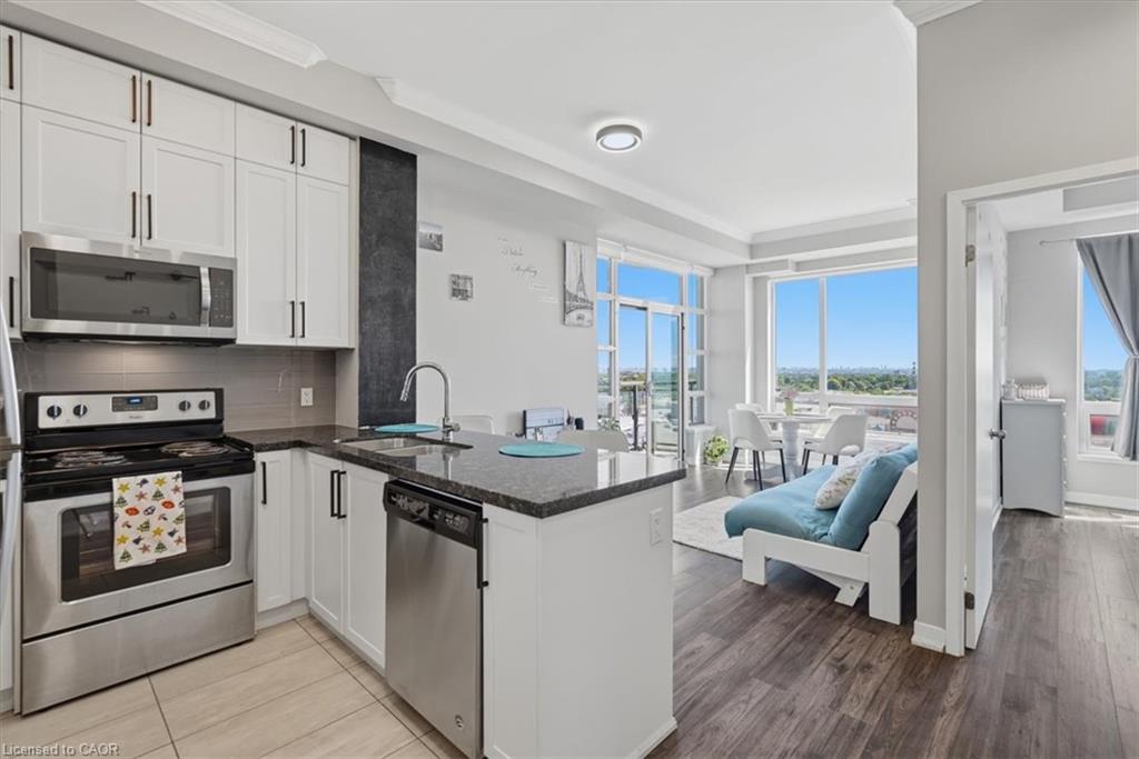 840-queens-plate-drive-toronto-ontario-40852904