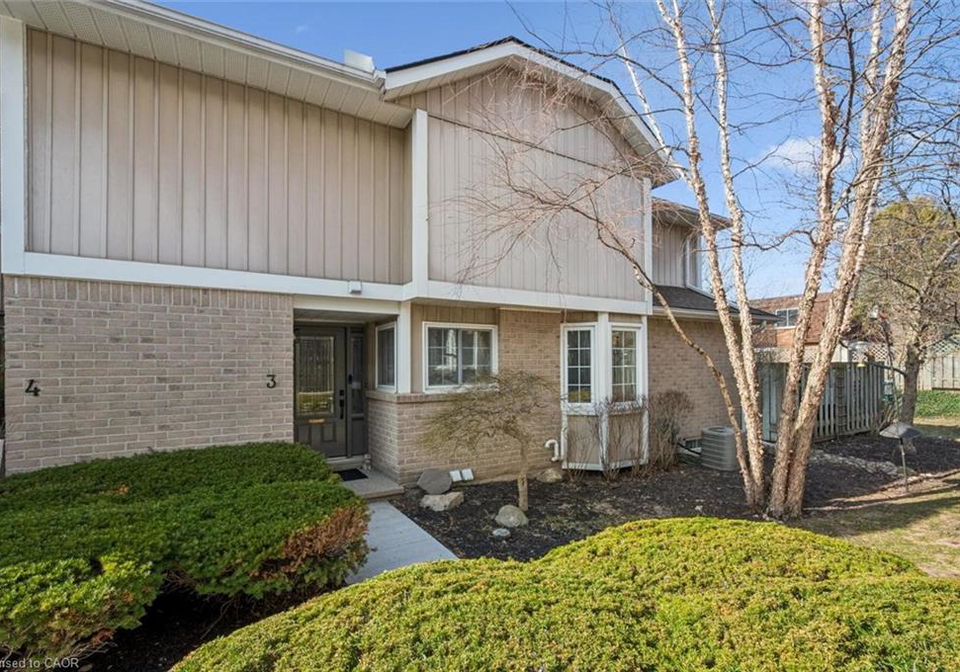 106-woodlawn-road-e-guelph-ontario-40852914