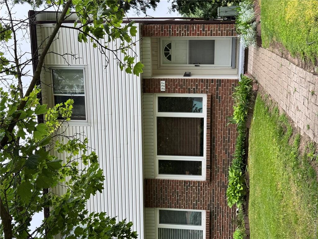 227-fergus-avenue-kitchener-ontario-40852926