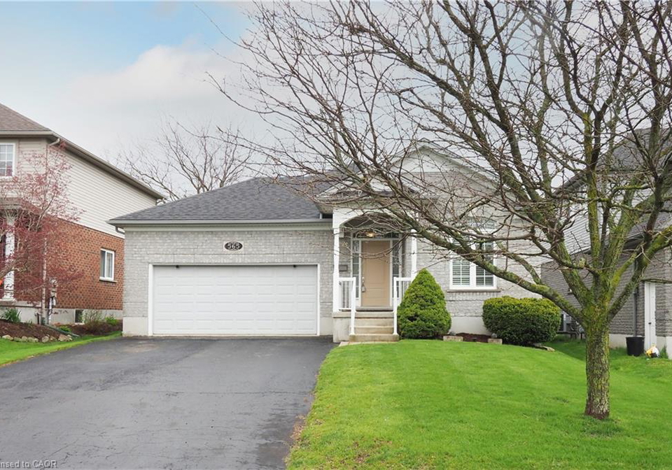565-springwater-drive-waterloo-ontario-40852929