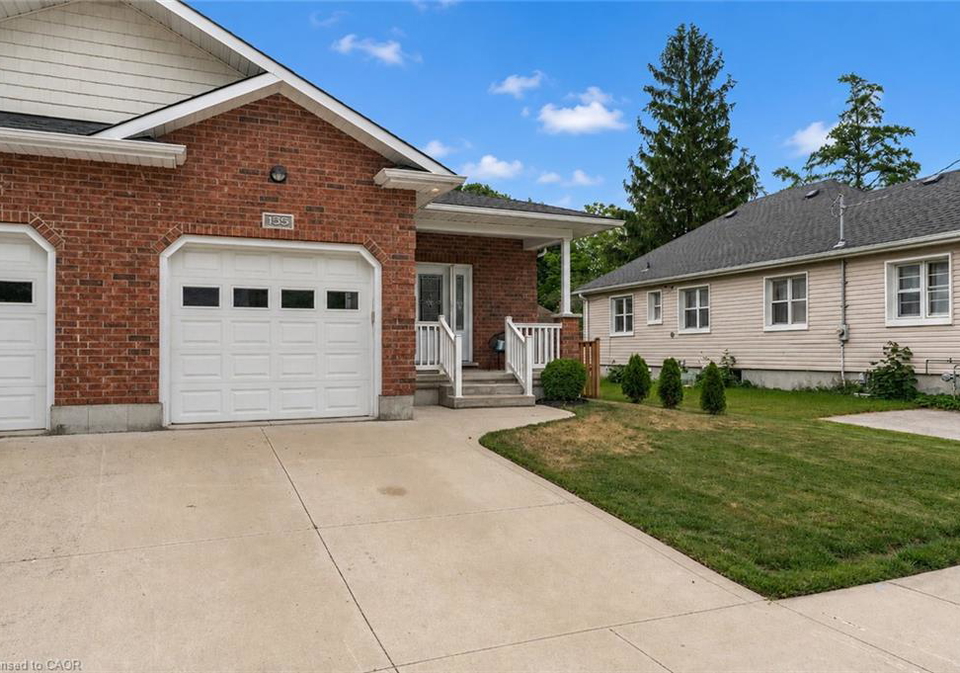 155-south-street-goderich-ontario-40852933