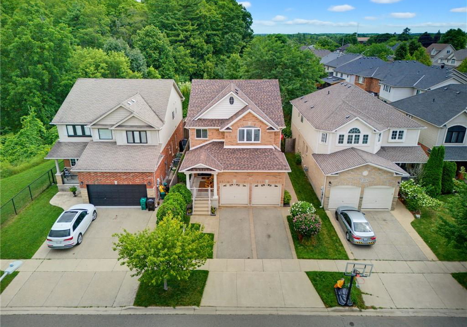 25-bluewater-drive-cambridge-ontario-40852976