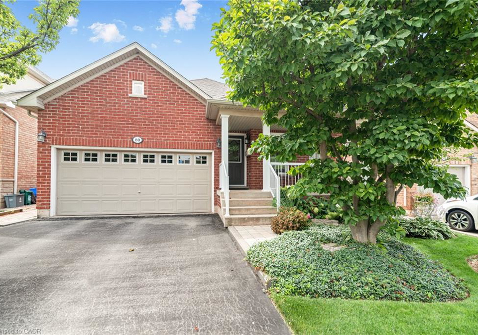 80-vinifera-drive-grimsby-ontario-40852980