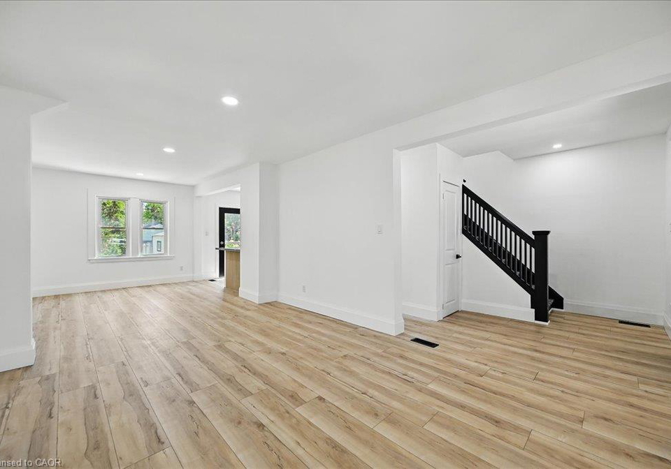 189-edgemont-street-s-hamilton-ontario-40852982
