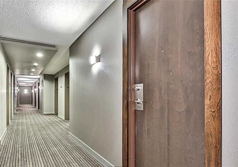125-village-green-square-scarborough-ontario-40852997