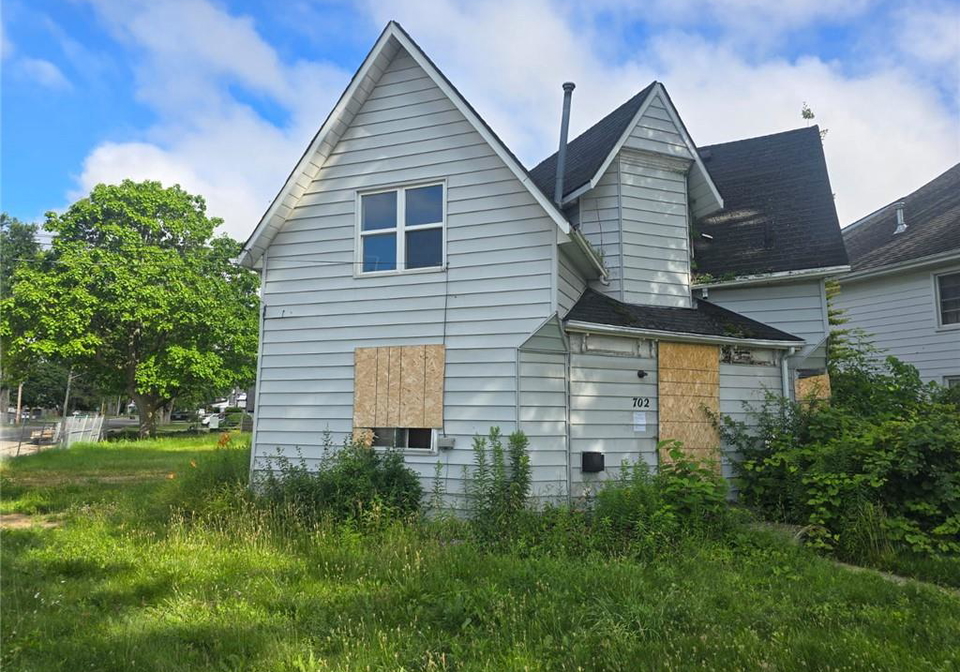 702-cedar-street-haldimand-ontario-40853003