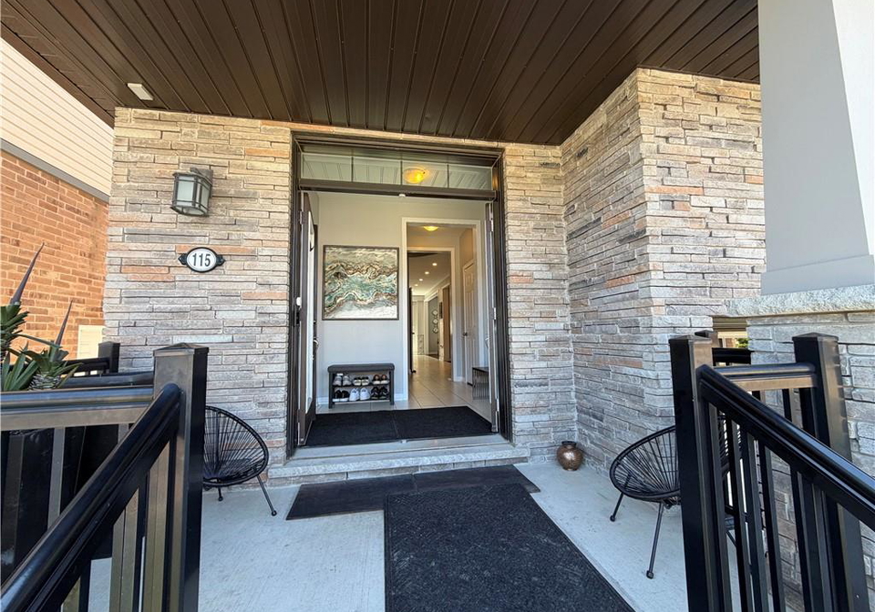 115-pagebrook-crescent-stoney-creek-ontario-40853021