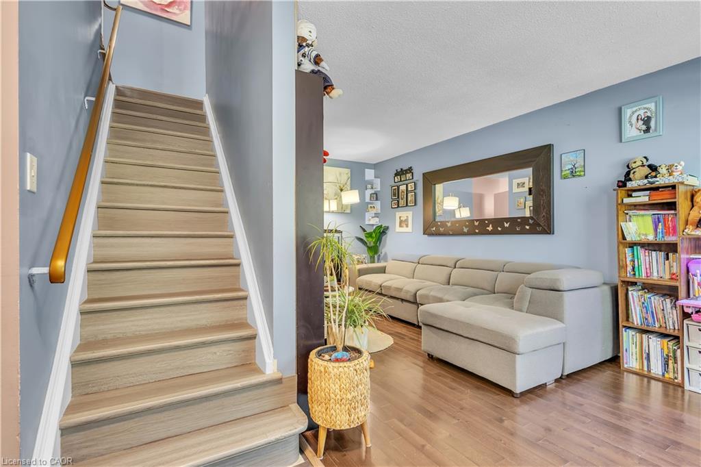 375-pioneer-drive-kitchener-ontario-40853053