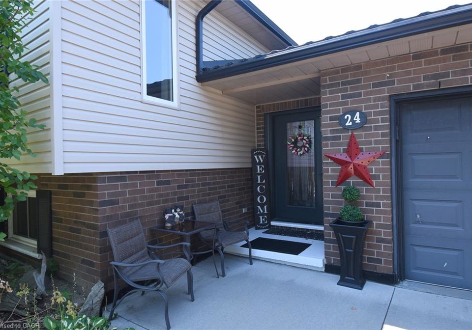 24-buchanan-drive-caledonia-ontario-40853057