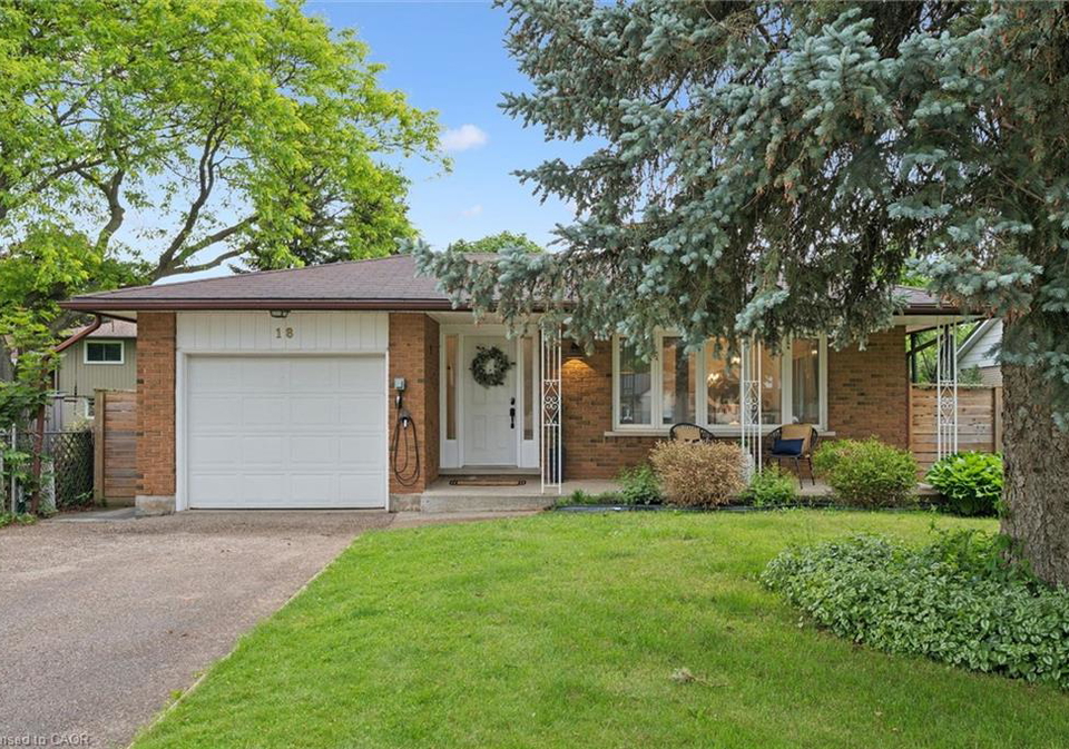 18-jasper-court-kitchener-ontario-40853059