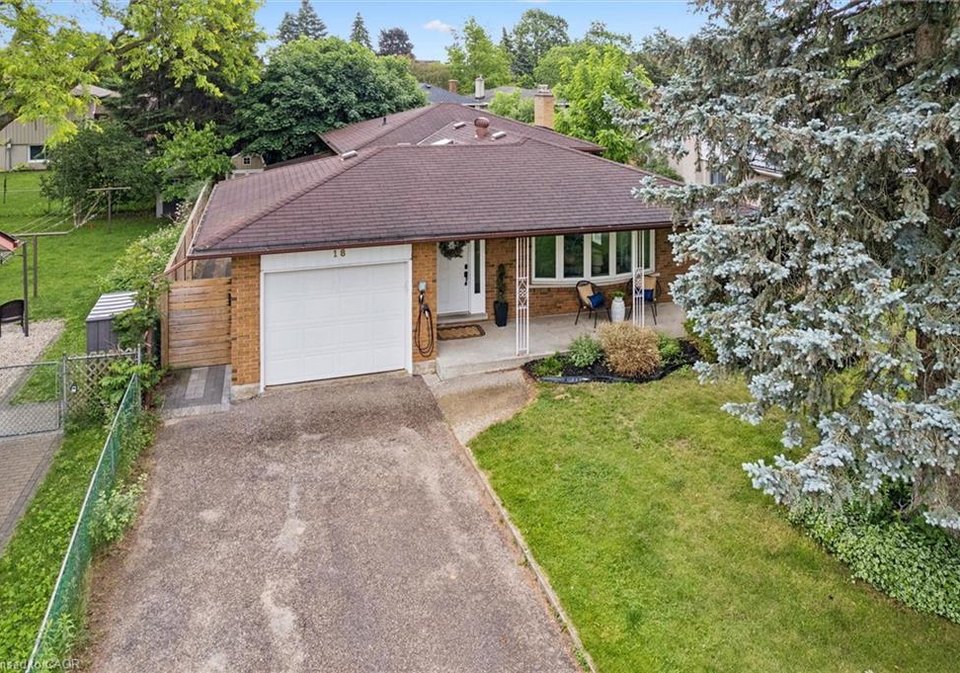 18-jasper-court-kitchener-ontario-40853059