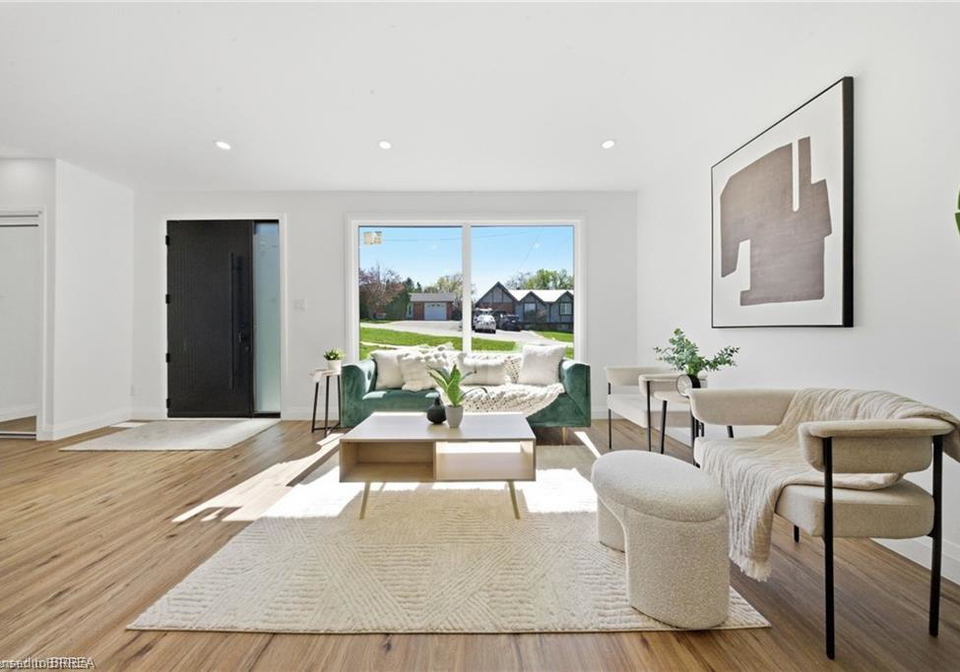 23-aberdeen-street-caledonia-ontario-40853069