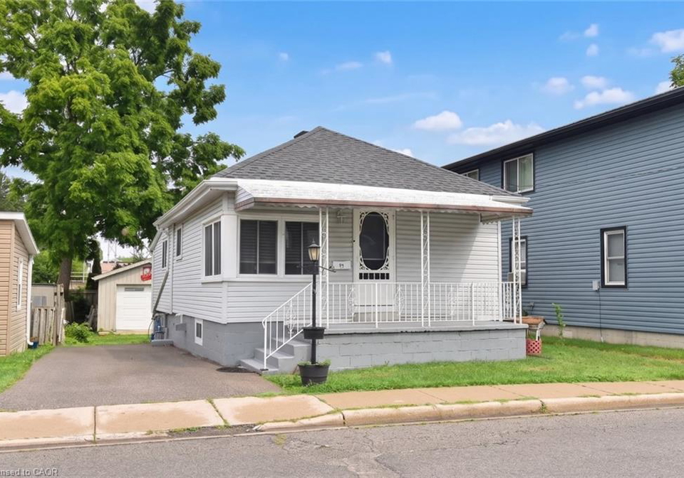 63-patterson-street-simcoe-ontario-40853083