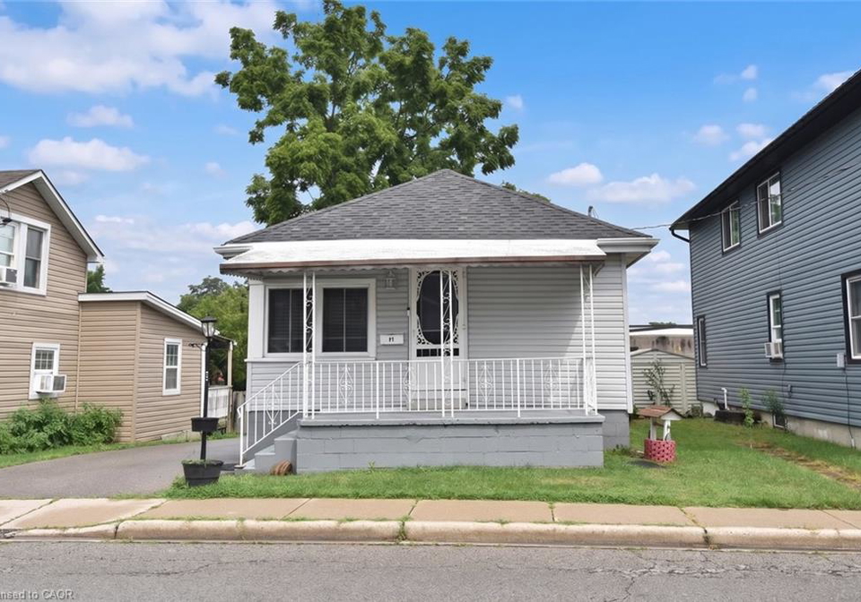 63-patterson-street-simcoe-ontario-40853083