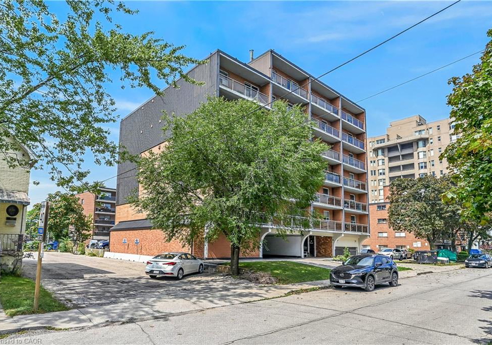 30-summit-avenue-hamilton-ontario-40853088