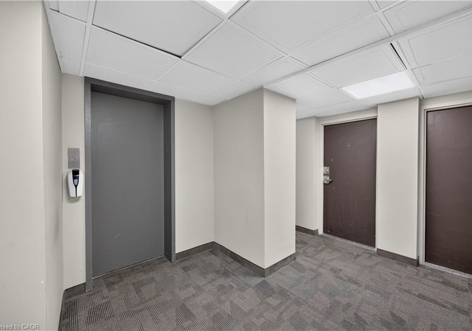 30-summit-avenue-hamilton-ontario-40853088