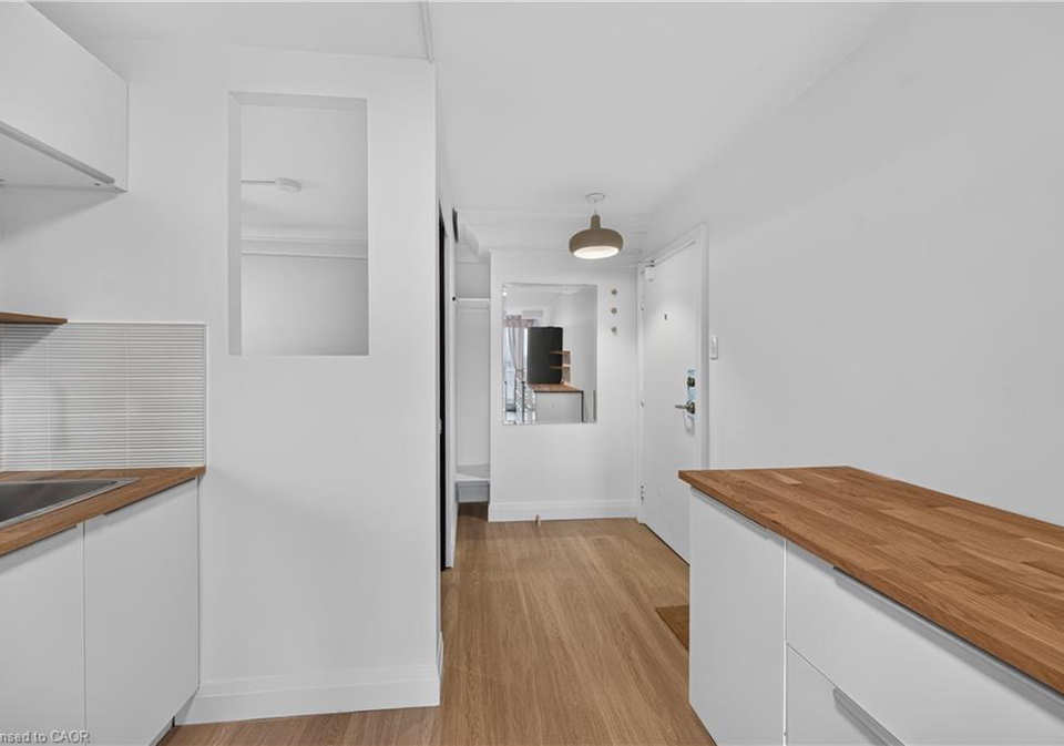 30-summit-avenue-hamilton-ontario-40853088