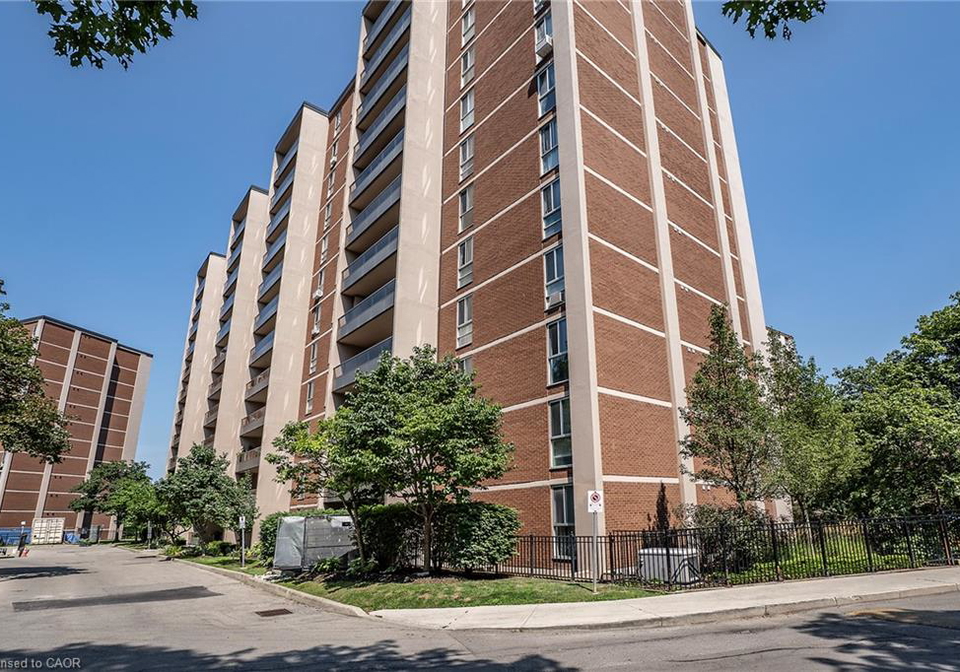 1964-main-street-w-hamilton-ontario-40853106