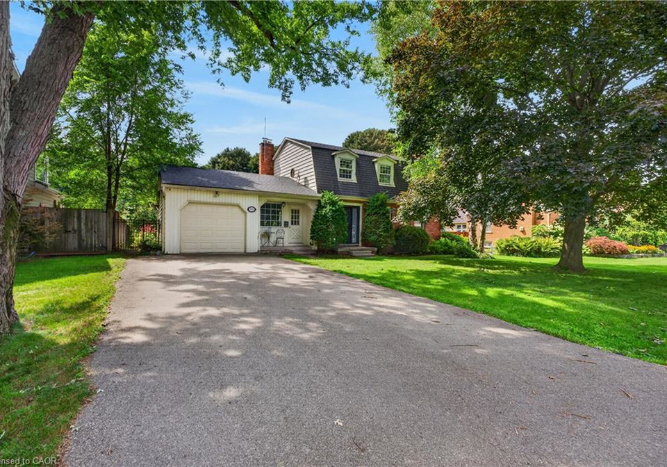 166-orchard-drive-ancaster-ontario-40853126