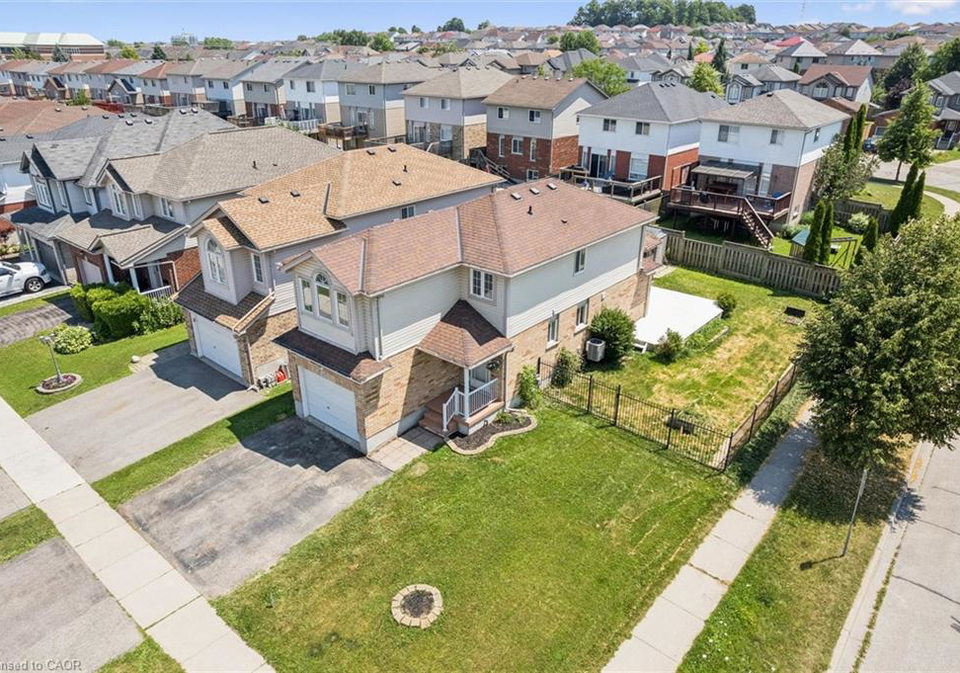 71-peach-blossom-crescent-kitchener-ontario-40853145