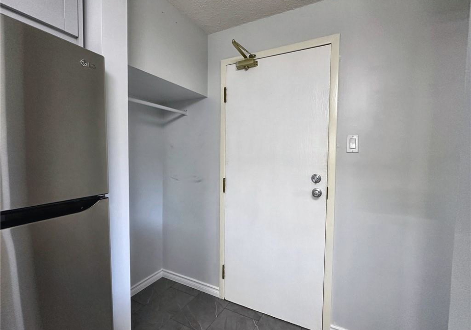 266-overlea-drive-kitchener-ontario-40853150