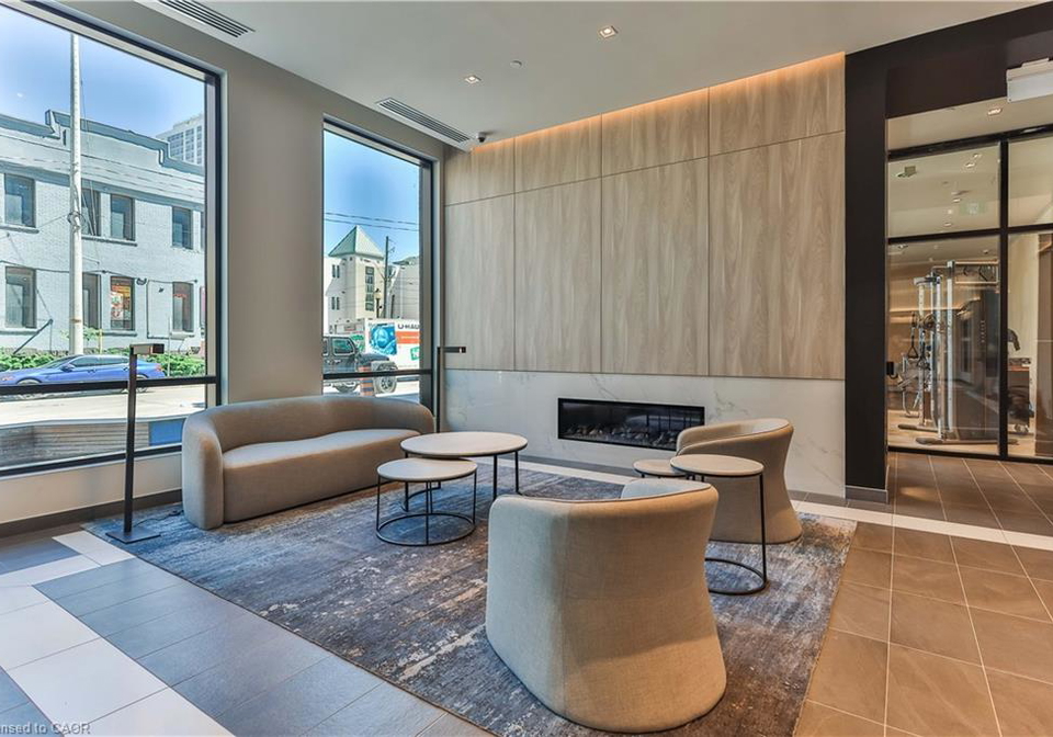 1-jarvis-street-hamilton-ontario-40853158
