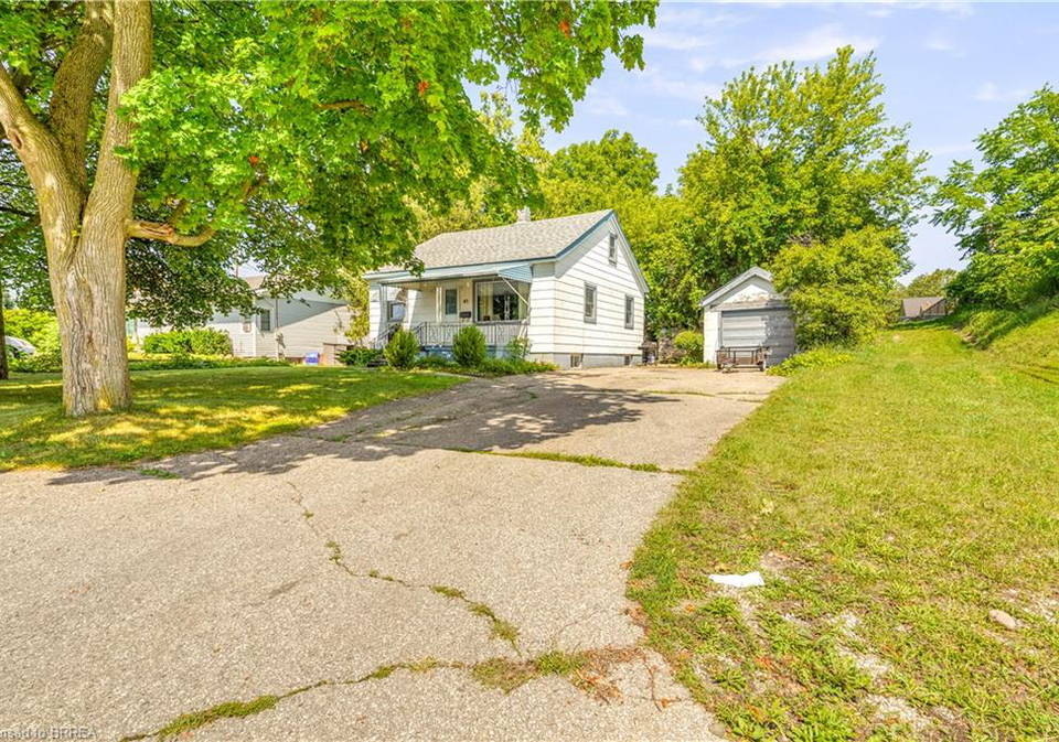 45-wellington-street-paris-ontario-40853179