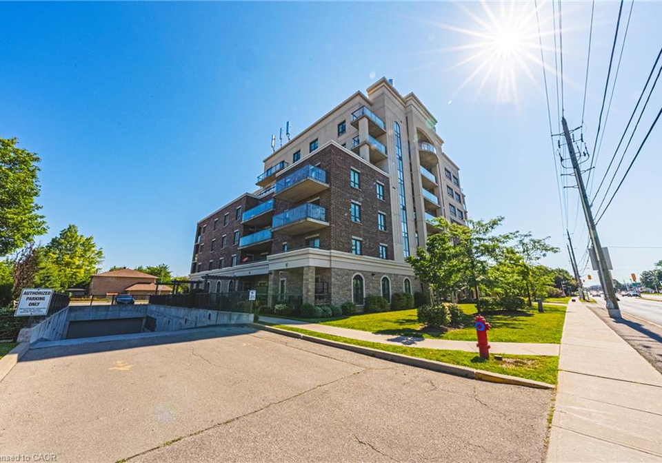 319-8-highway-stoney-creek-ontario-40853182