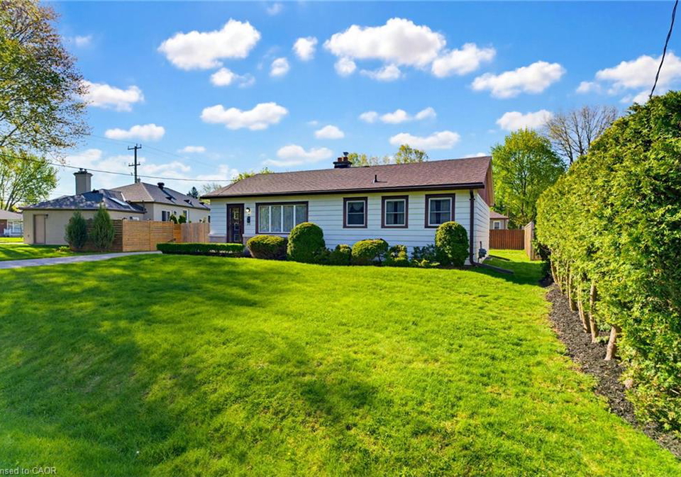 10-oakley-court-ancaster-ontario-40853191